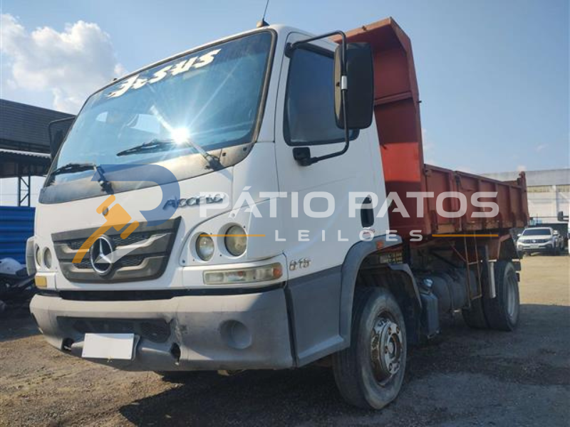 MERCEDES-BENZ ACCELO 815 2013/2013 BRANCO