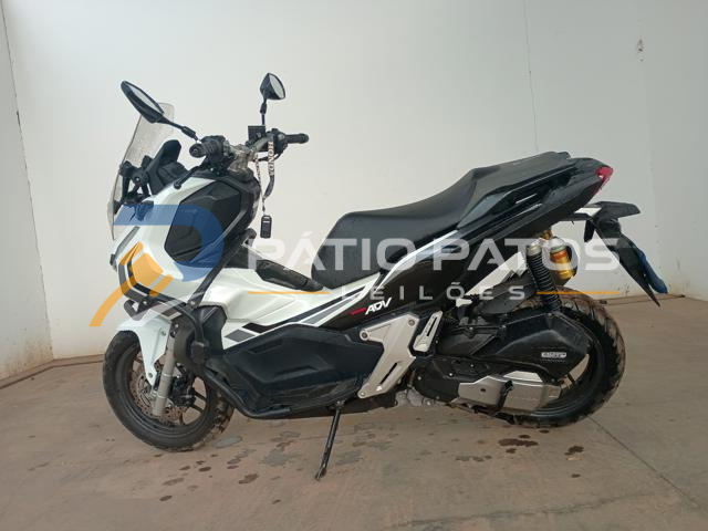 HONDA - ADV 150 2021/2021; BRANCA; GASOLINA