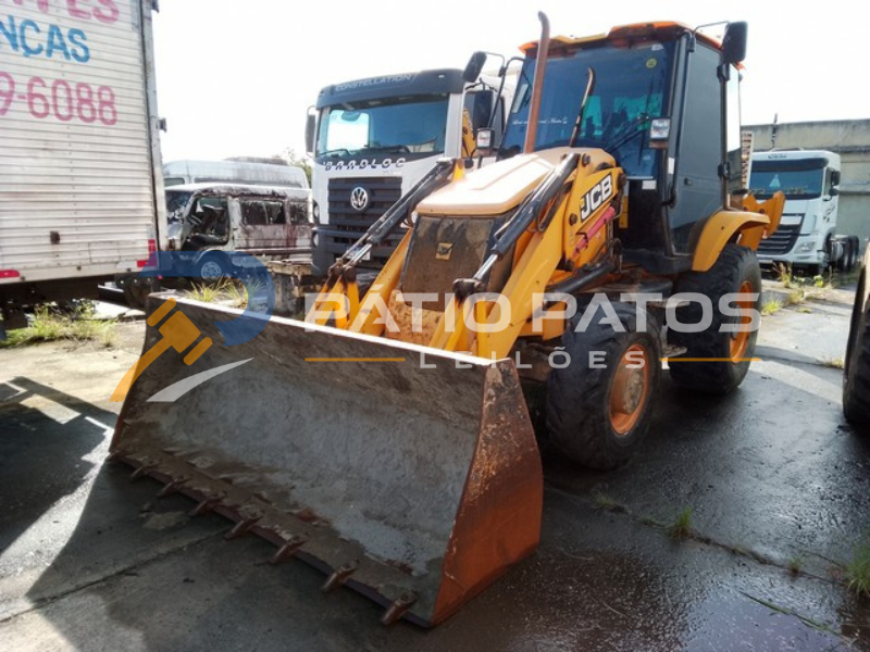 JCB RETROESCAVADEIRA E PA CARREGADEIRA FRONT 3C 2022