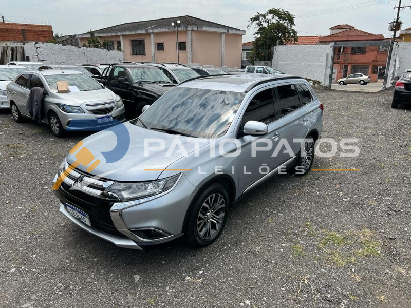 MMC OUTLANDER 2.2 D; 2016/2016; PRATA; DIESEL